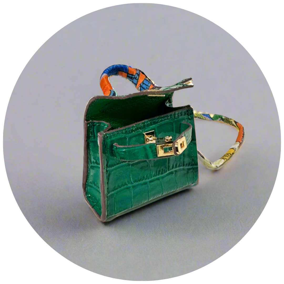 Glam Croc Pendant -NEW